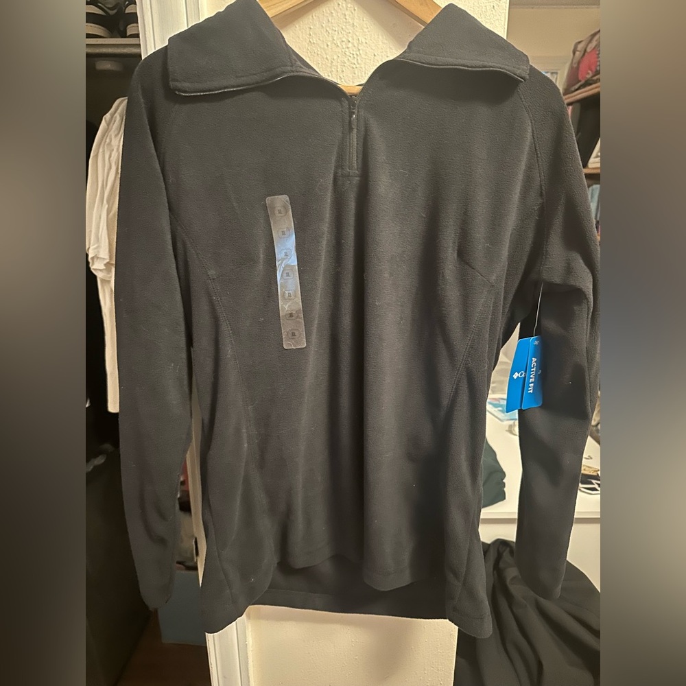 Columbia women’s black quarter zip sweater